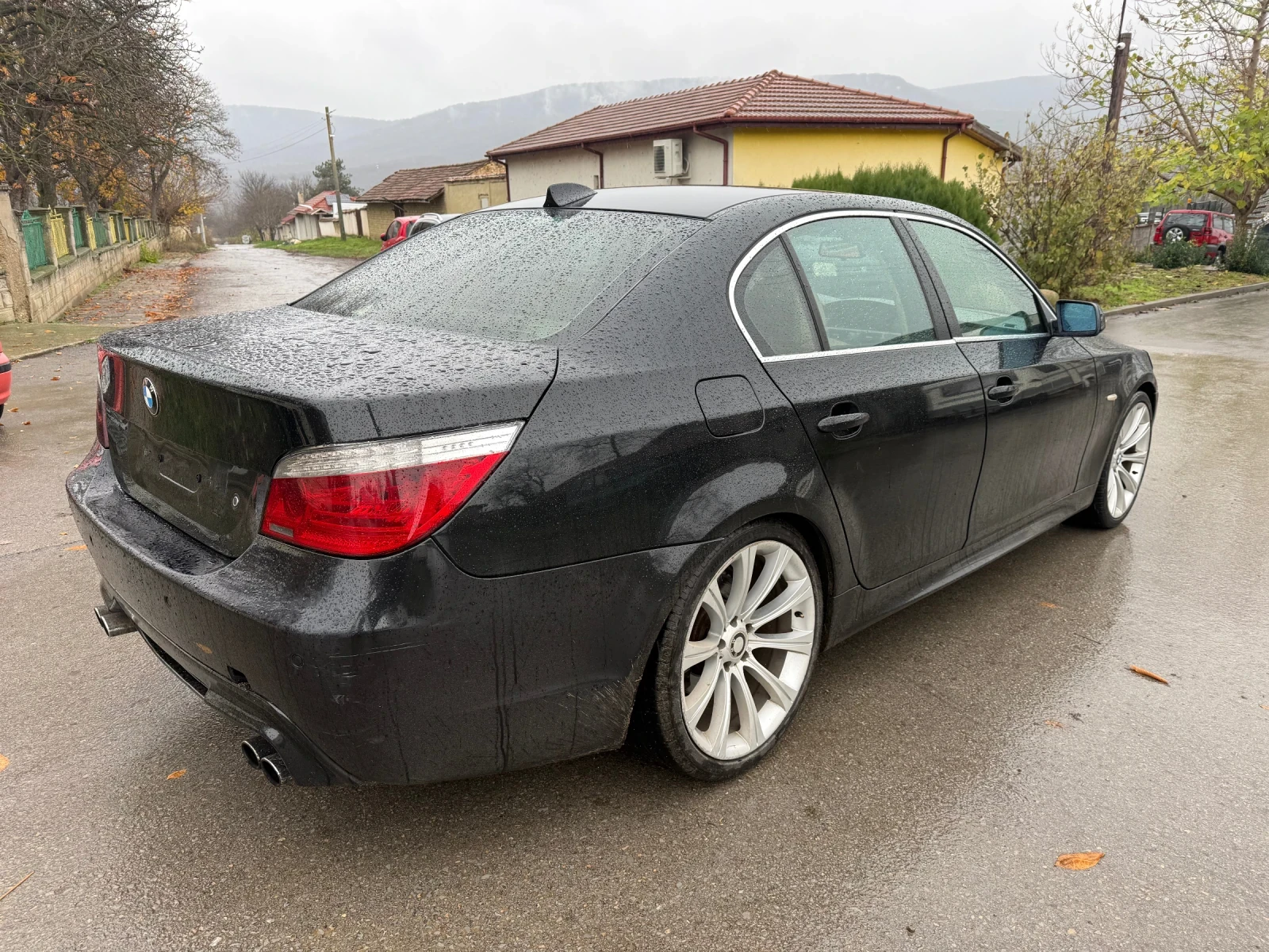 BMW 530 Е60 - изображение 5