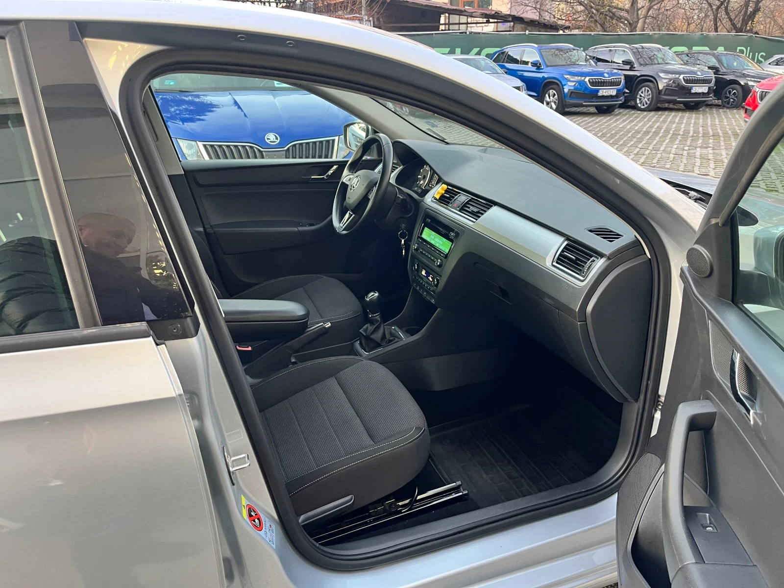 Skoda Rapid 1.2 TSI | Mobile.bg � ����������� 8