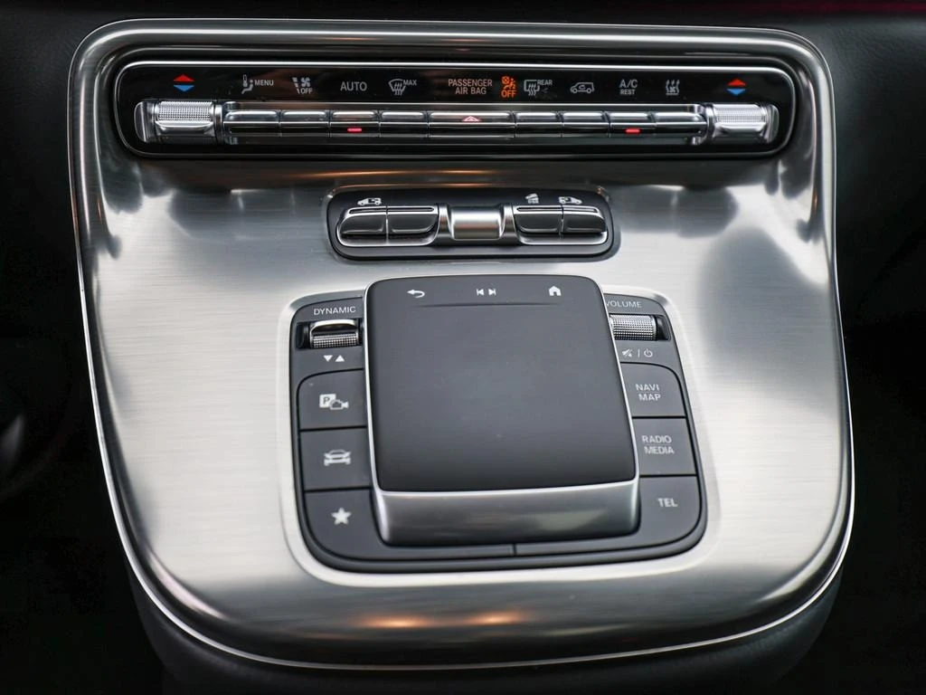 Mercedes-Benz V 300 d/4-MATIC/LONG/EXCLUSIV/VIP SEATS/PANO/BURM/ - изображение 9