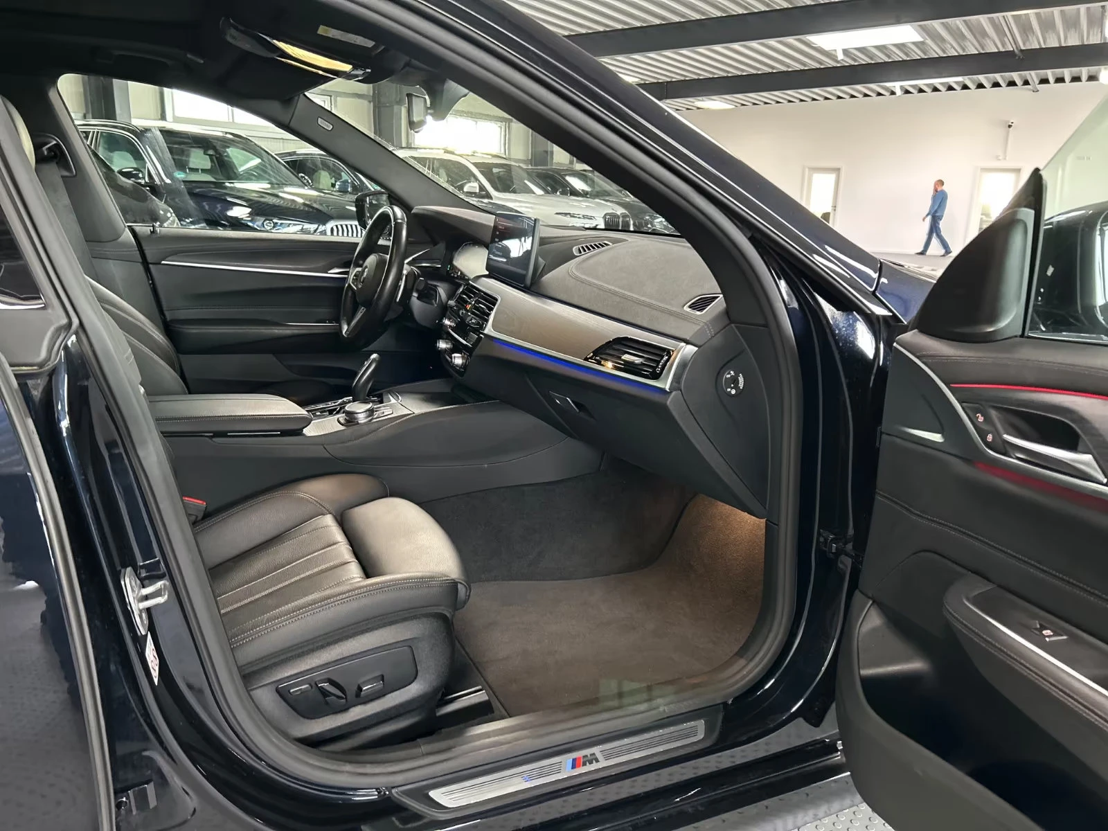 BMW 620 GT/190HP/HUD/MSPORT/PANO/CAM/LASER/996v | Mobile.bg � ����������� 11