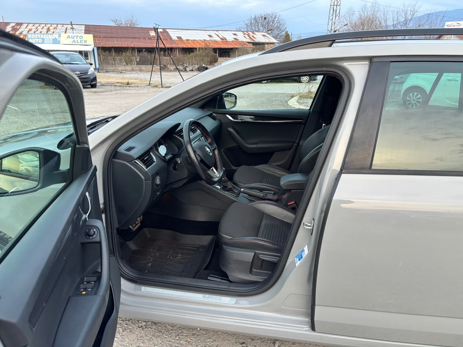 Skoda Octavia 2.0 VRS, снимка 6 - Автомобили и джипове - 53929545