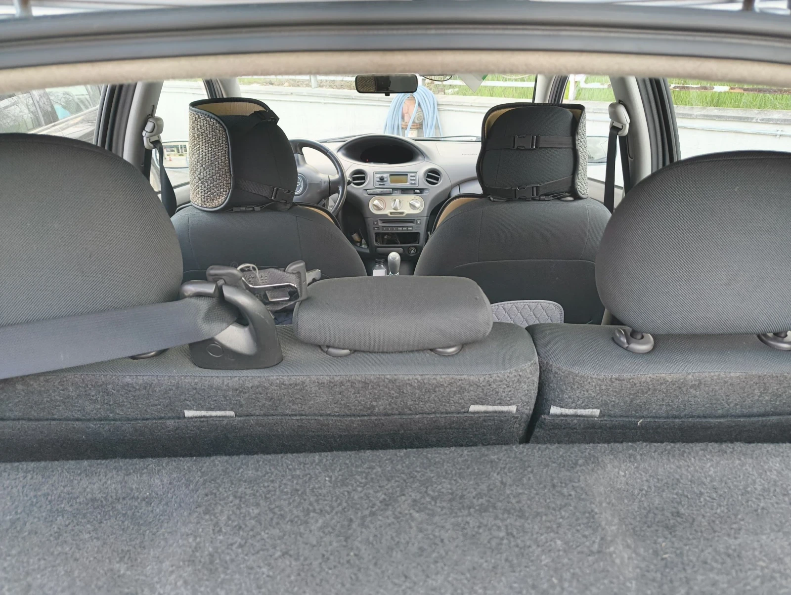 Toyota Yaris 1, снимка 9 - Автомобили и джипове - 53991634