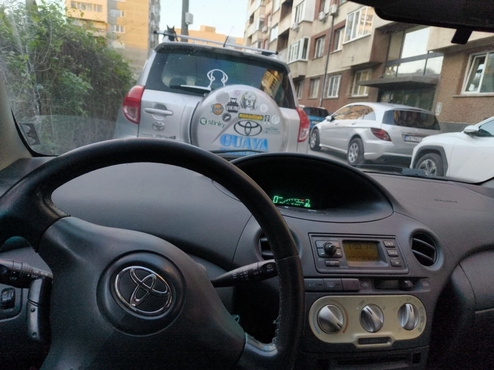 Toyota Yaris 1, снимка 3 - Автомобили и джипове - 53991634