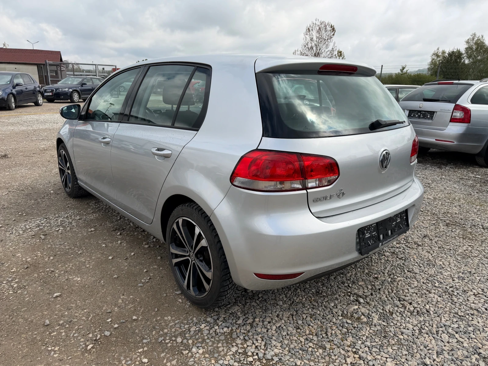 VW Golf 1.4i-80PS, снимка 7 - Автомобили и джипове - 54245761