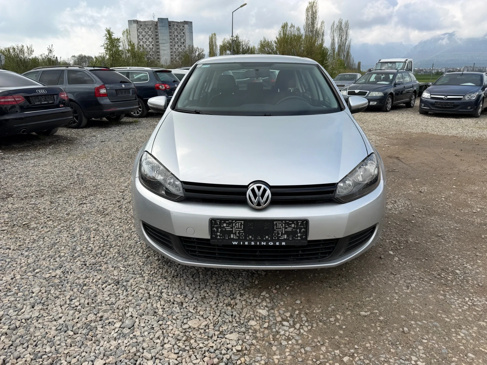 VW Golf 1.4i-80PS, снимка 2 - Автомобили и джипове - 54245761