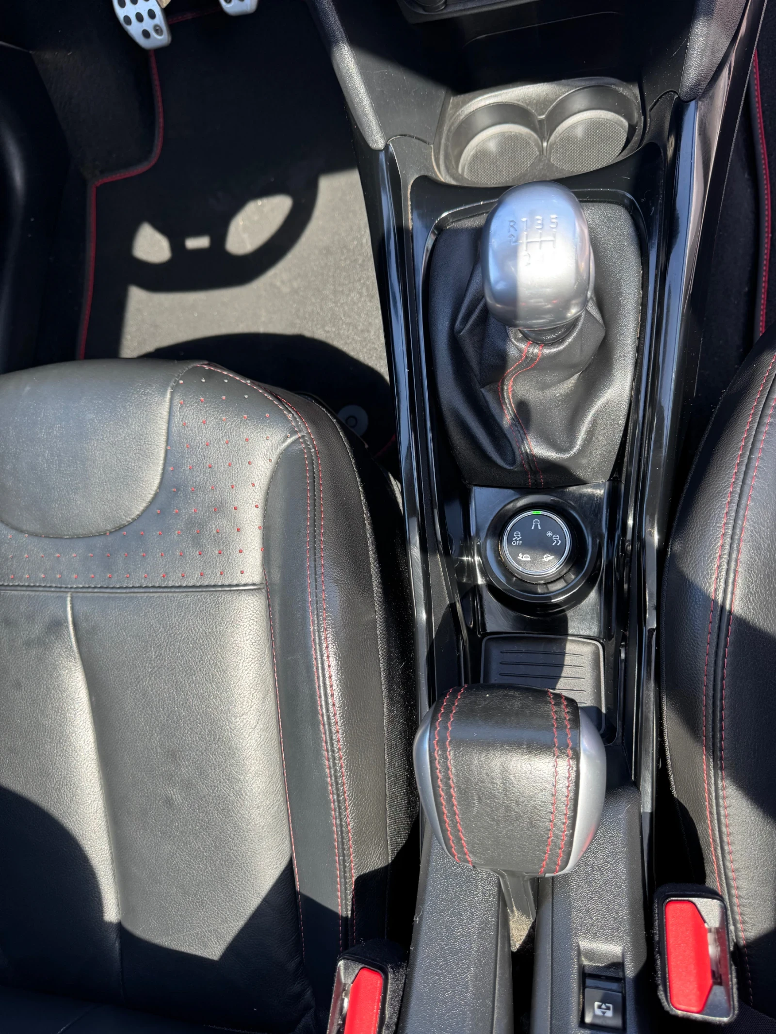 Peugeot 2008 1.2T * GT LINE* PANORAMA* CAMERA*  | Mobile.bg � ����������� 15