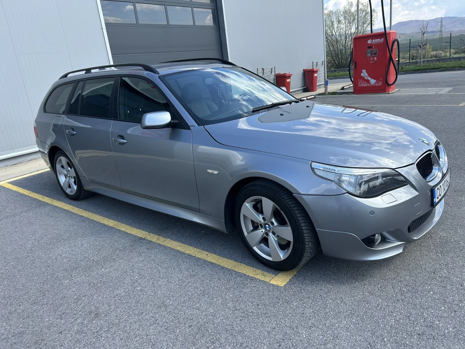 BMW 530 xi, снимка 2 - Автомобили и джипове - 54450867