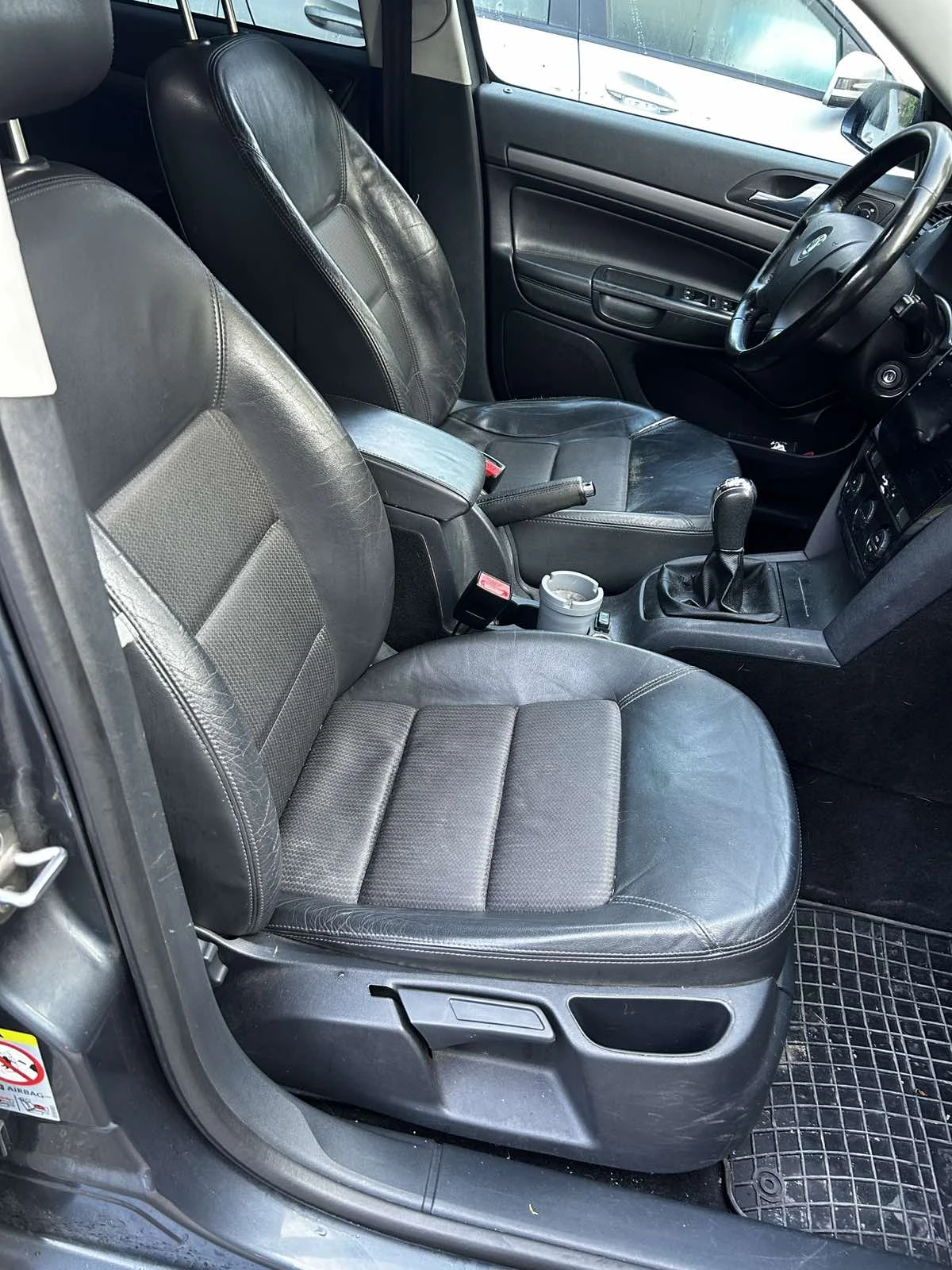 Skoda Octavia, снимка 10 - Автомобили и джипове - 54815597