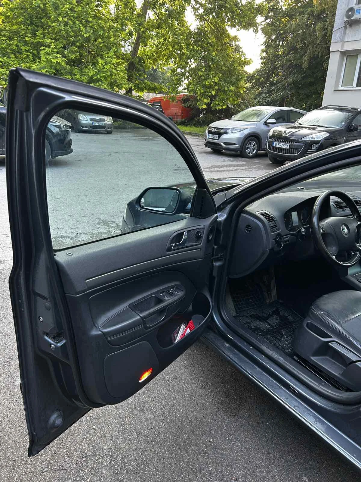 Skoda Octavia, снимка 8 - Автомобили и джипове - 54815597