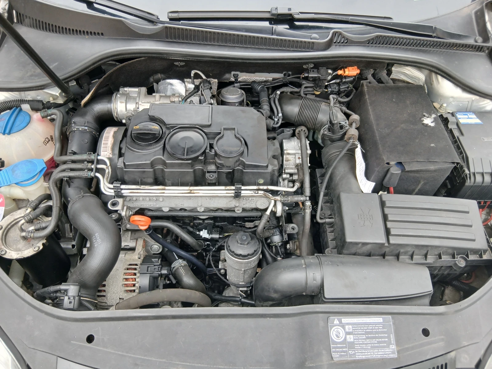 VW Golf 5, снимка 4 - Автомобили и джипове - 54855701