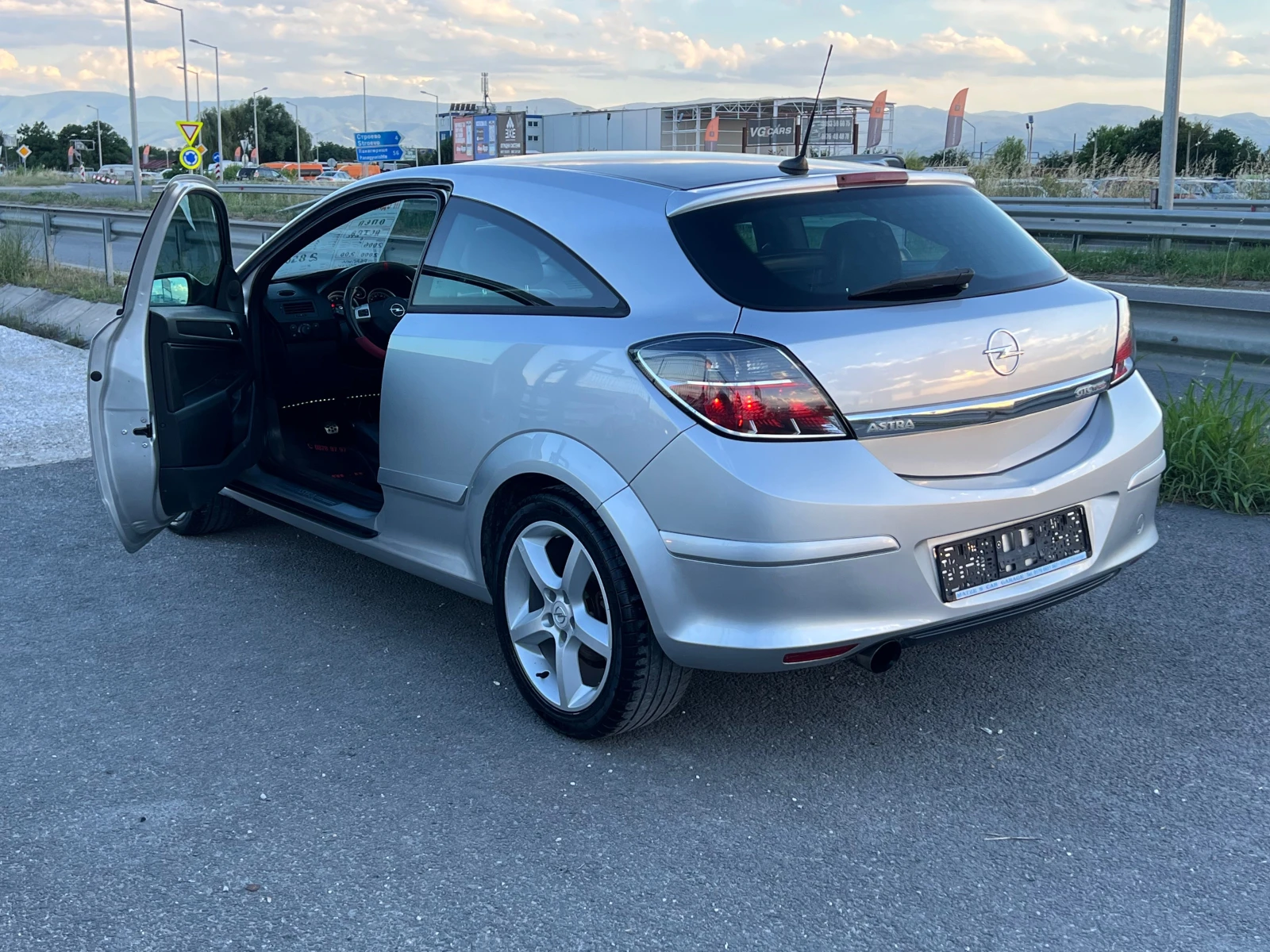 Opel Astra ЛИЗИНГ-2, 0 GTC-TURBO-КЛИМА-КОЖА-ТОП, снимка 13 - Автомобили и джипове - 54918593