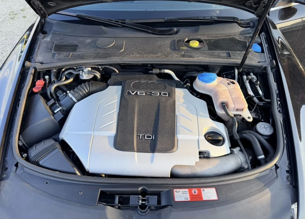 Audi A6 3.0 TDI / Quattro / Дистроник /* Line Assist* /Ful, снимка 14 - Автомобили и джипове - 54963678