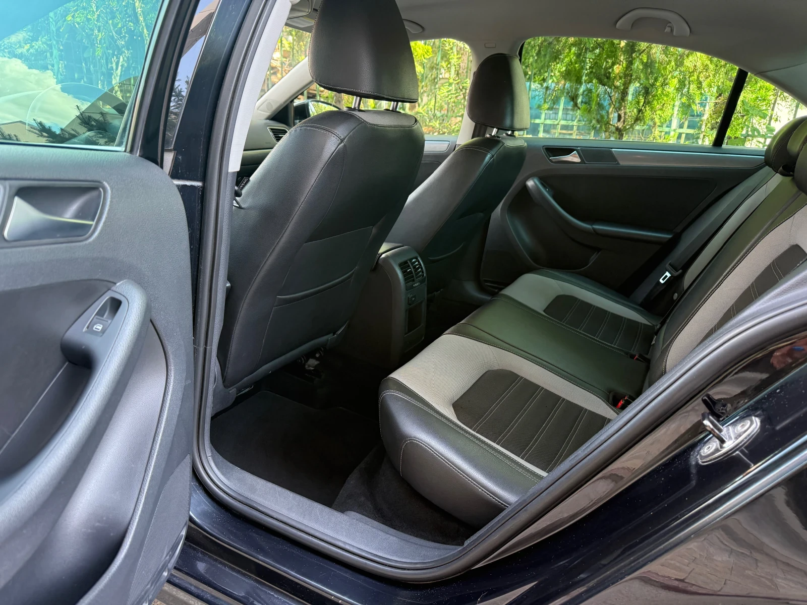 VW Jetta Highline, снимка 6 - Автомобили и джипове - 55445979