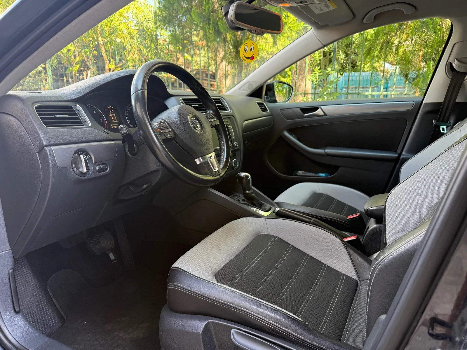 VW Jetta Highline, снимка 5 - Автомобили и джипове - 55445979