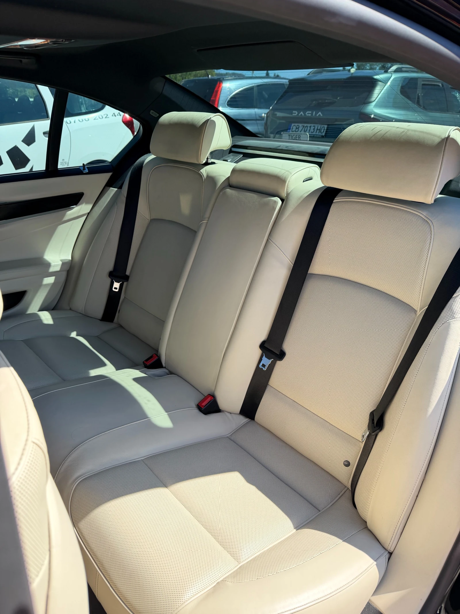 BMW 740 Individual , снимка 14 - Автомобили и джипове - 55988644