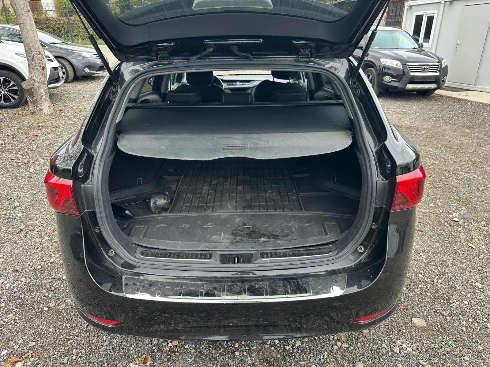 Toyota Avensis 1.8 147�� �� �����! | Mobile.bg � ����������� 4