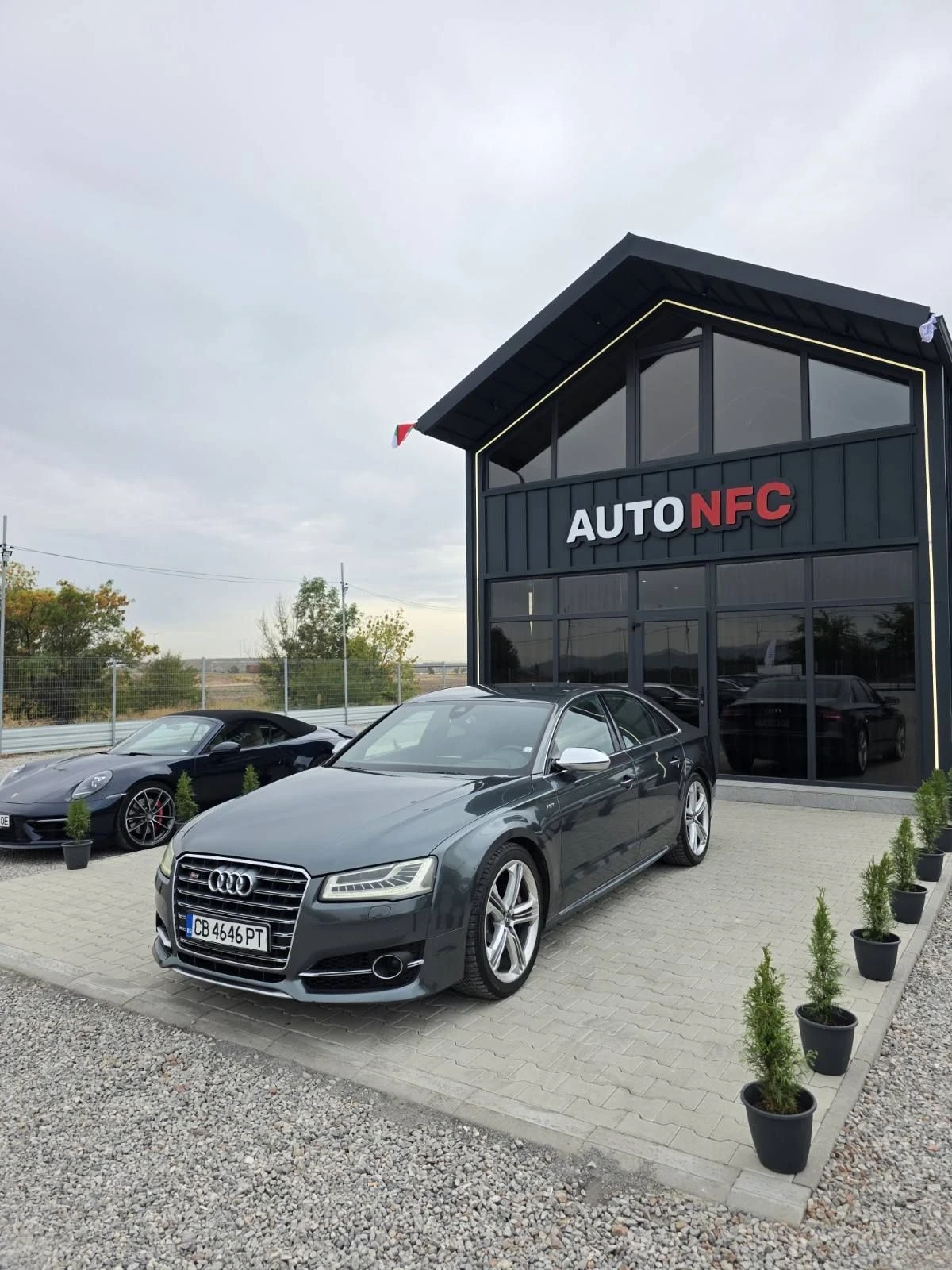 Audi S8, снимка 2 - Автомобили и джипове - 56224611