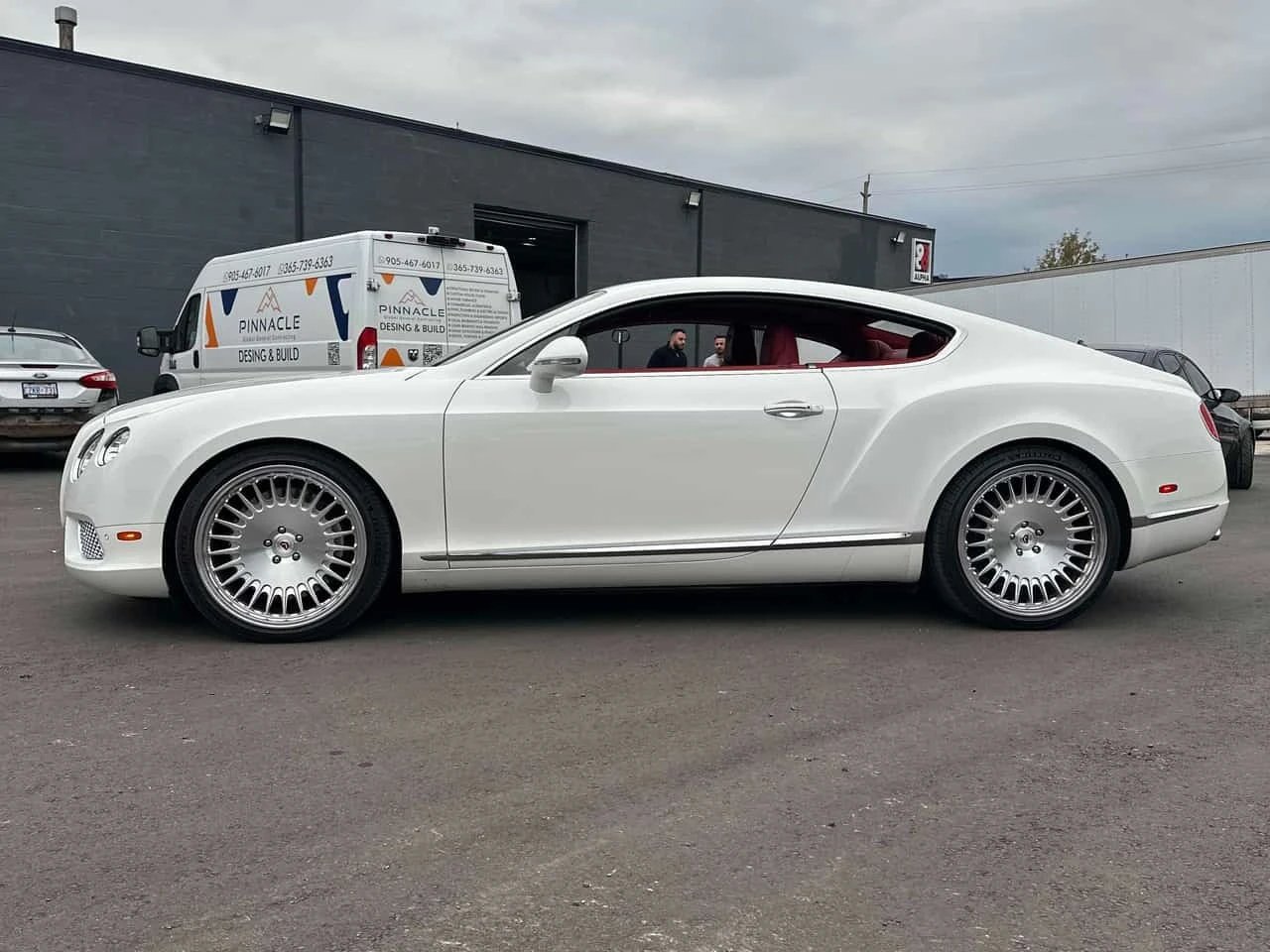 Bentley Continental gt * 2dr Cpe * АВТОКРЕДИТ БЕЗ ПЪРВОНАЧАЛНА ВНОСКА* , снимка 2 - Автомобили и джипове - 56267841