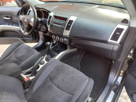 Mitsubishi Outlander 2.4 Intro Edition , снимка 10 - Автомобили и джипове - 44782673