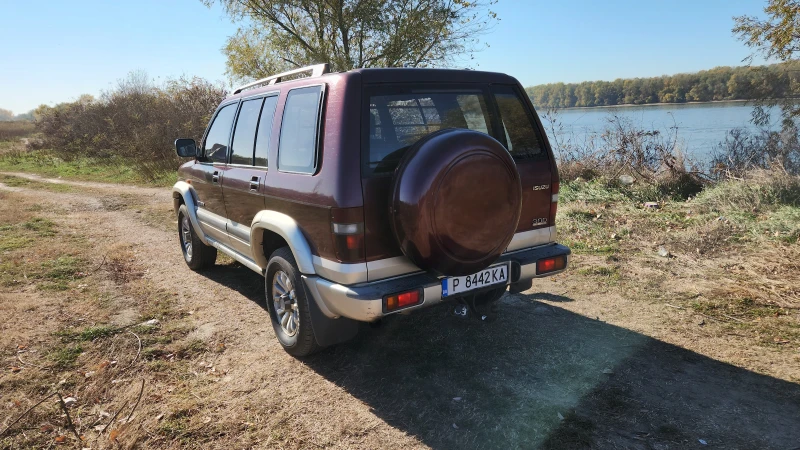 Isuzu Trooper  Товарен 4+ 1, снимка 5 - Автомобили и джипове - 47961632