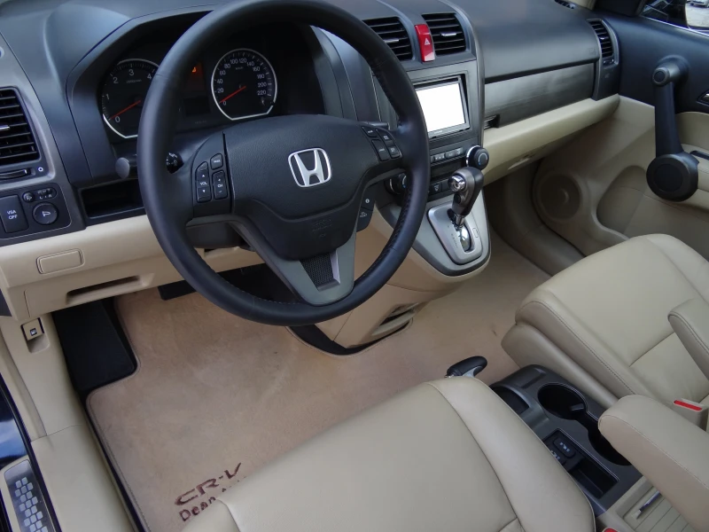 Honda Cr-v 2.2i-dtec/4X4/Auto/Koja/Navi/Panorama/Xenon/Euro-5, снимка 8 - Автомобили и джипове - 52340826