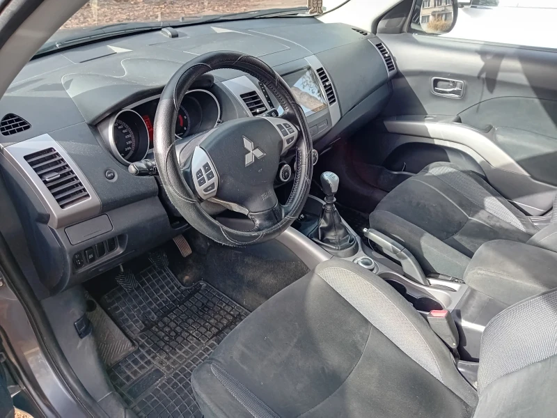 Mitsubishi Outlander    2, 2 156кс., снимка 11 - Автомобили и джипове - 52431153