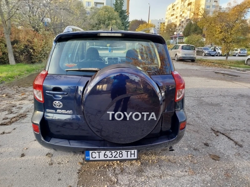 Toyota Rav4 2.2 D-4D 136к.с., снимка 4 - Автомобили и джипове - 52482654