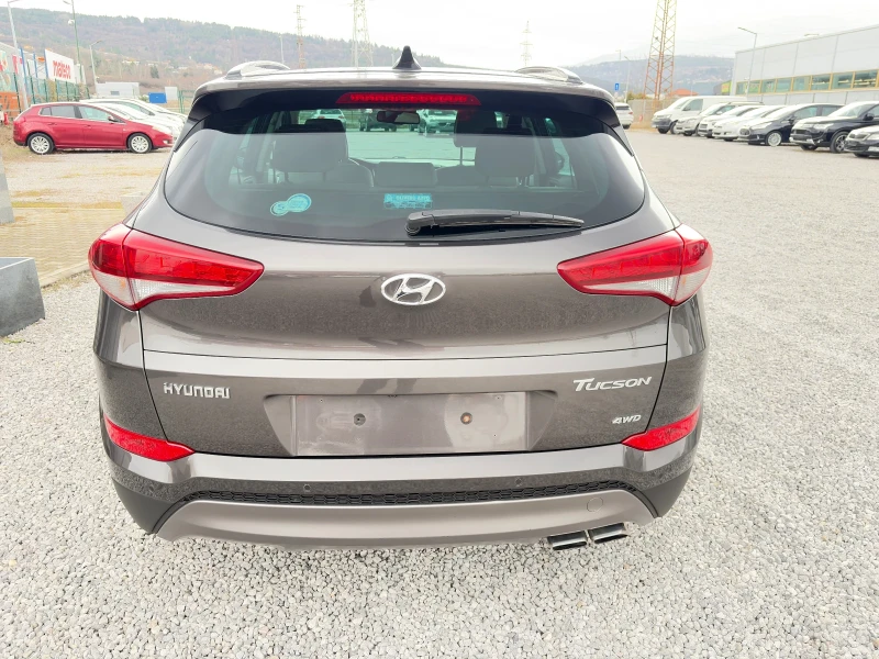 Hyundai Tucson 2.0CRDI-136k.c. 4WD XPOSSIBLE, снимка 5 - Автомобили и джипове - 53022582