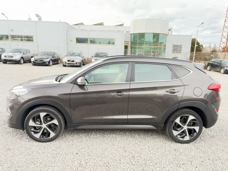 Hyundai Tucson 2.0CRDI-136k.c. 4WD XPOSSIBLE, снимка 3 - Автомобили и джипове - 53022582