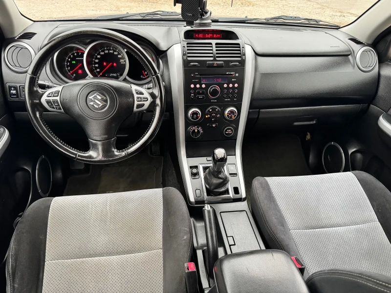 Suzuki Grand vitara 2.0 140HP, снимка 7 - Автомобили и джипове - 53124837