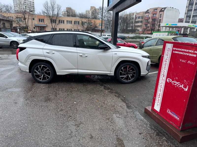 Hyundai Tucson Hubrid 230k.c Nline, FULL, 4x4 , Panorama, ГАРАНЦИ, снимка 7 - Автомобили и джипове - 53310475