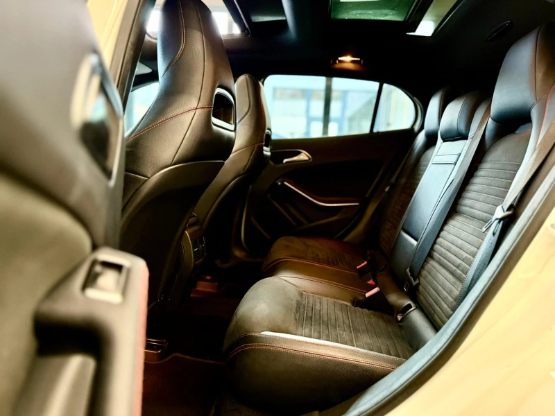 Mercedes-Benz GLA 220 AMG* 4Matic* Панорама* Подгрев* Лизинг, снимка 9 - Автомобили и джипове - 53384784