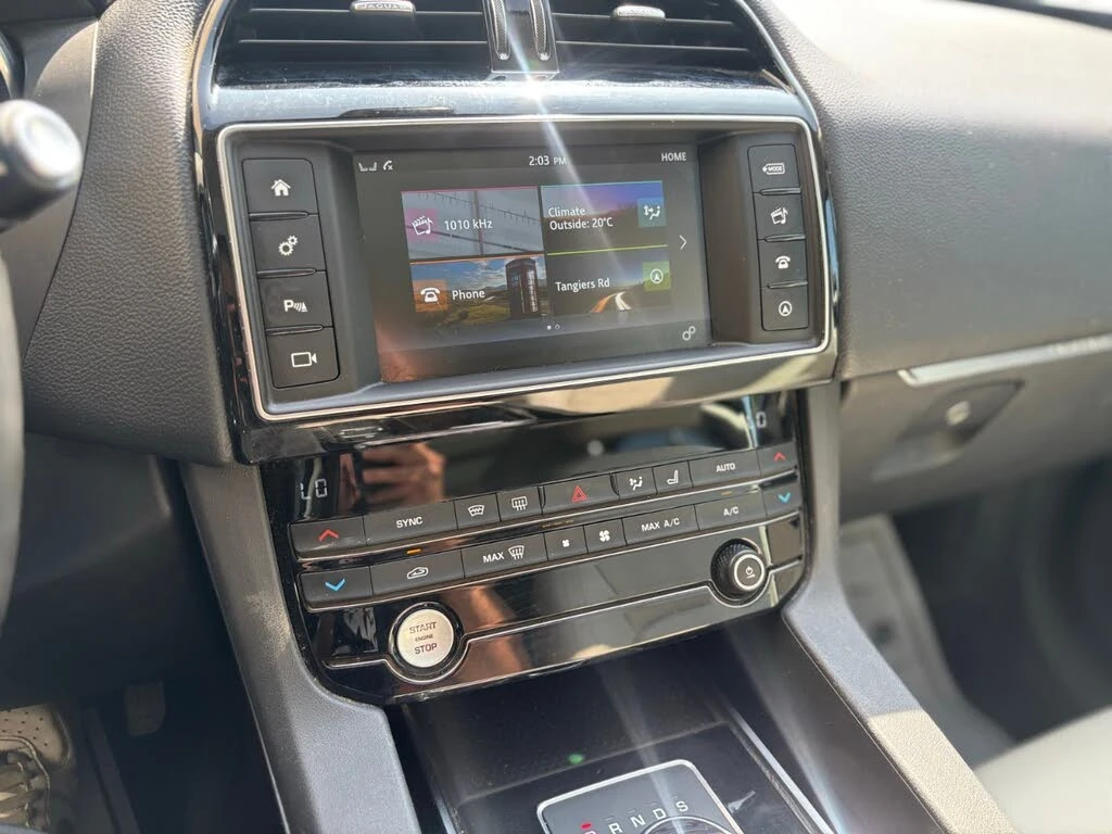 Jaguar F-PACE PRESTIGE* AWD* KEYLESS* АвтоКредит(ЦЕНА ДО БГ) - изображение 9