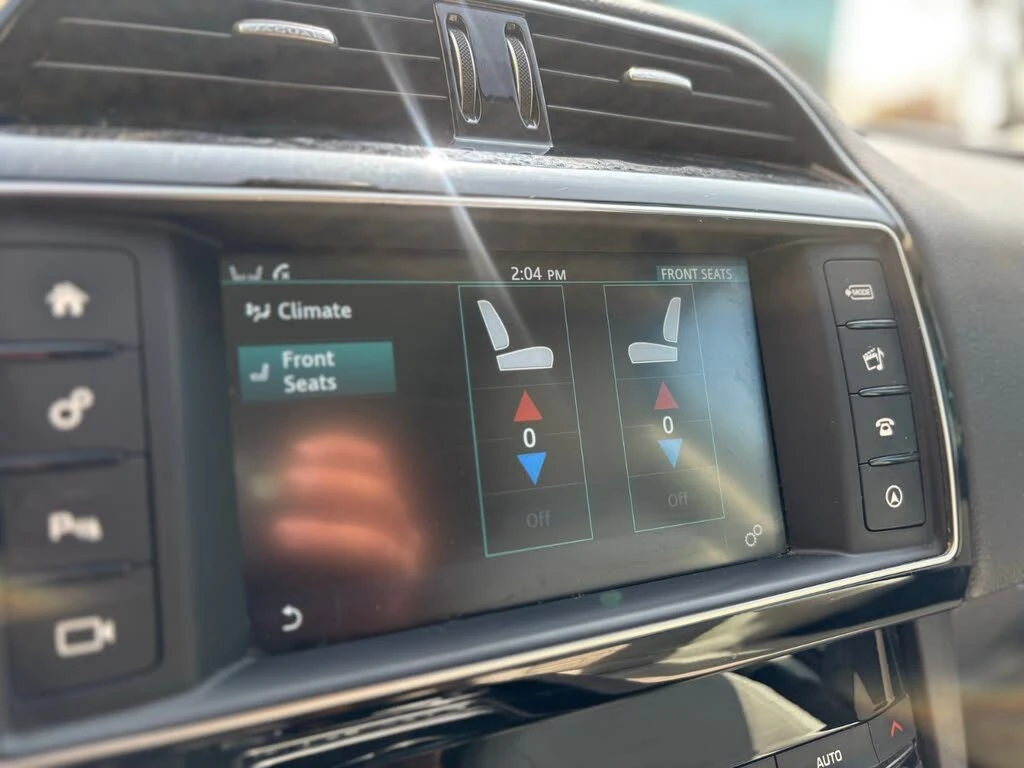 Jaguar F-PACE PRESTIGE* AWD* KEYLESS* АвтоКредит(ЦЕНА ДО БГ) - изображение 10