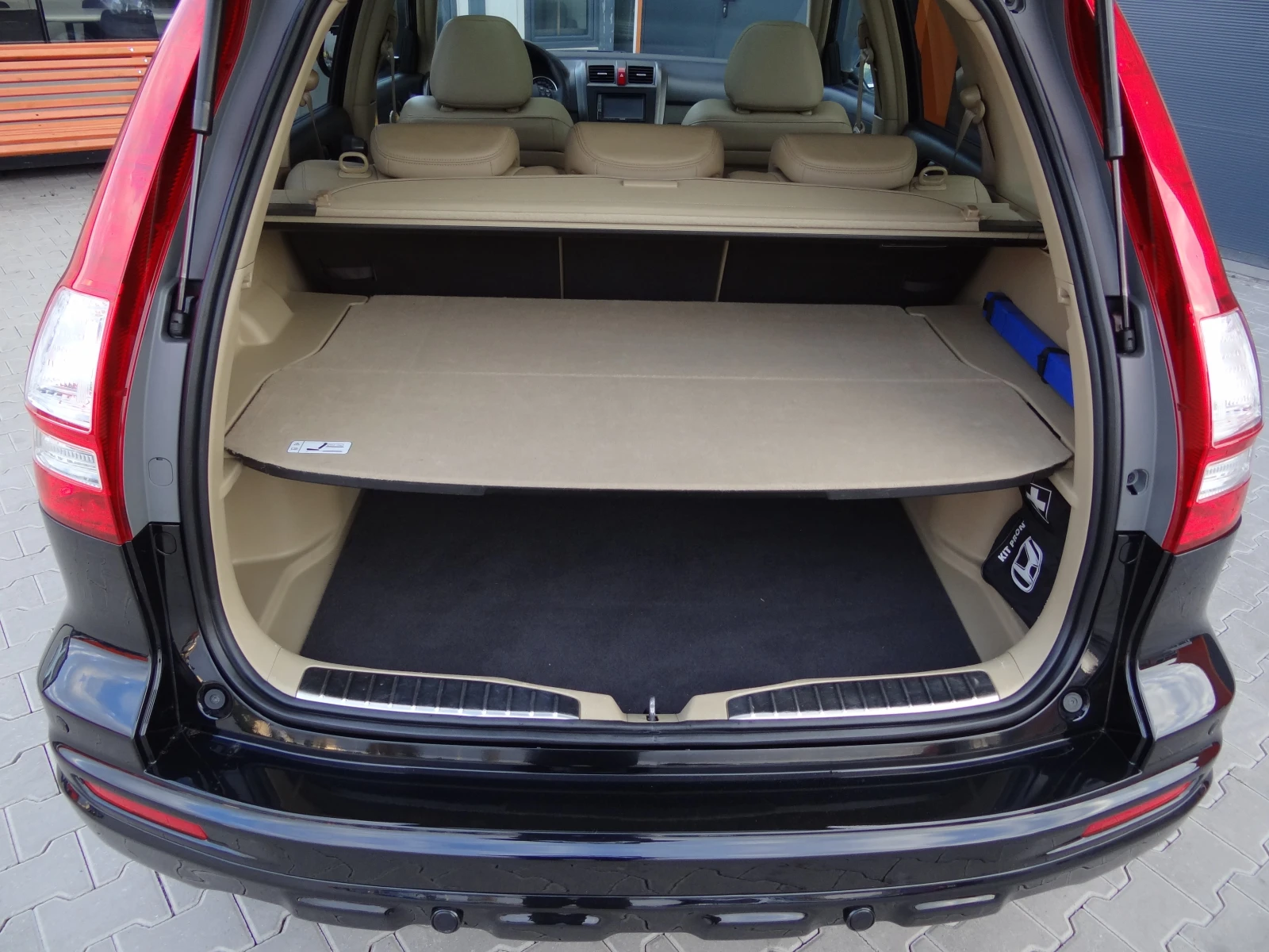 Honda Cr-v 2.2i-dtec/4X4/Auto/Koja/Navi/Panorama/Xenon/Euro-5 | Mobile.bg   16