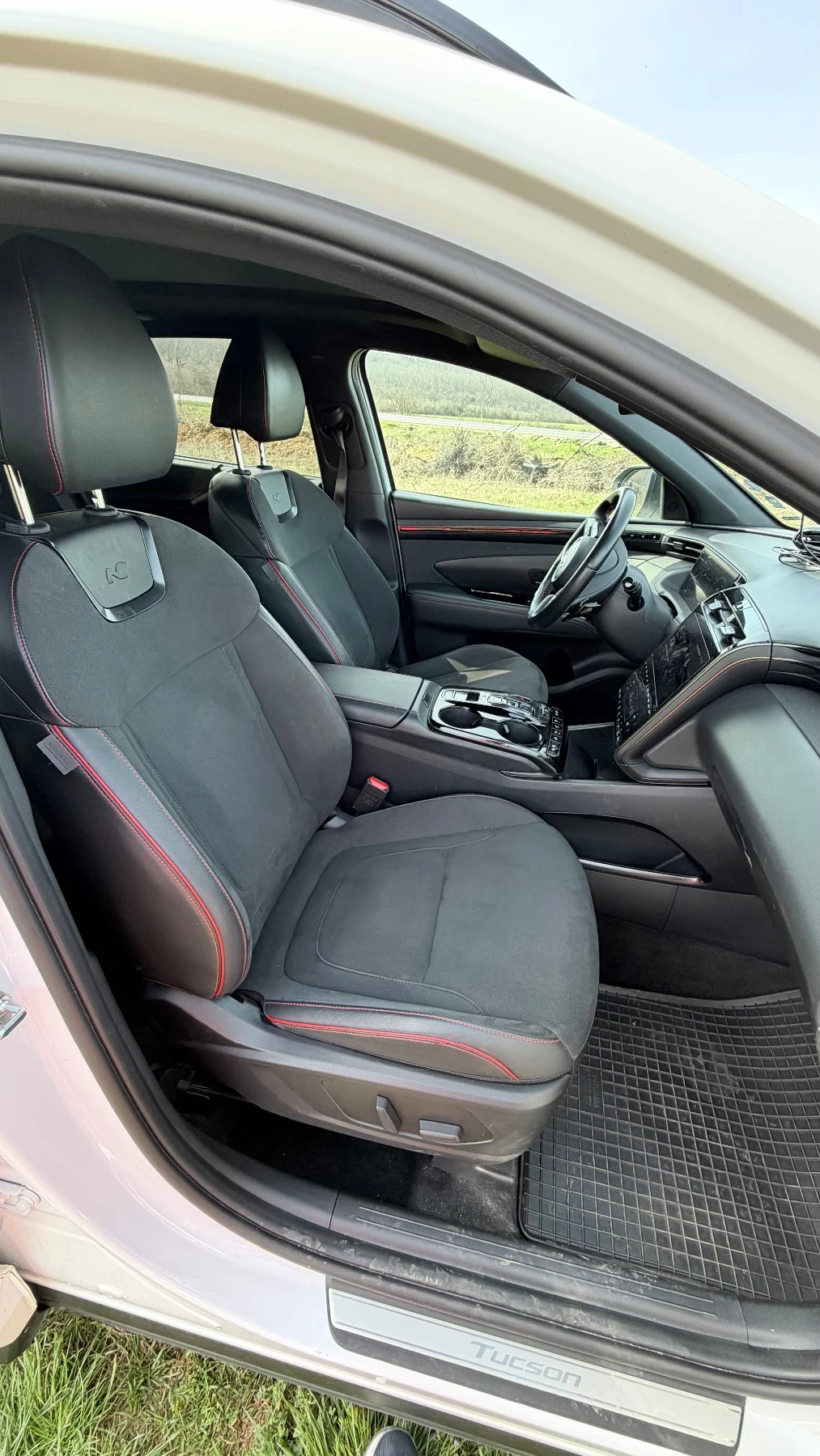 Hyundai Tucson Hubrid 230k.c Nline, FULL, 4x4 , Panorama, ГАРАНЦИ, снимка 10 - Автомобили и джипове - 53310475