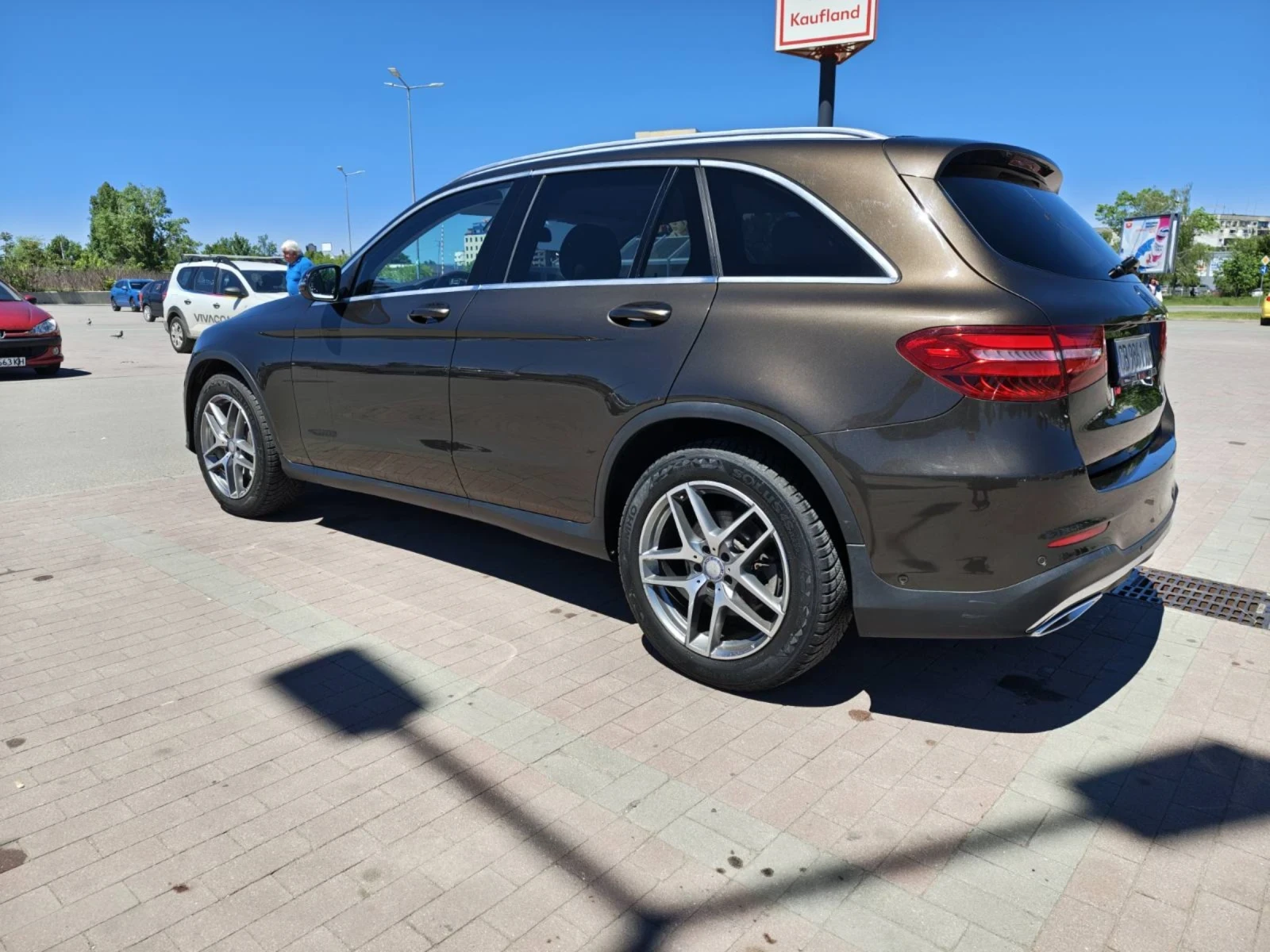 Mercedes-Benz GLC 250 4matic AMG, снимка 4 - Автомобили и джипове - 54407020