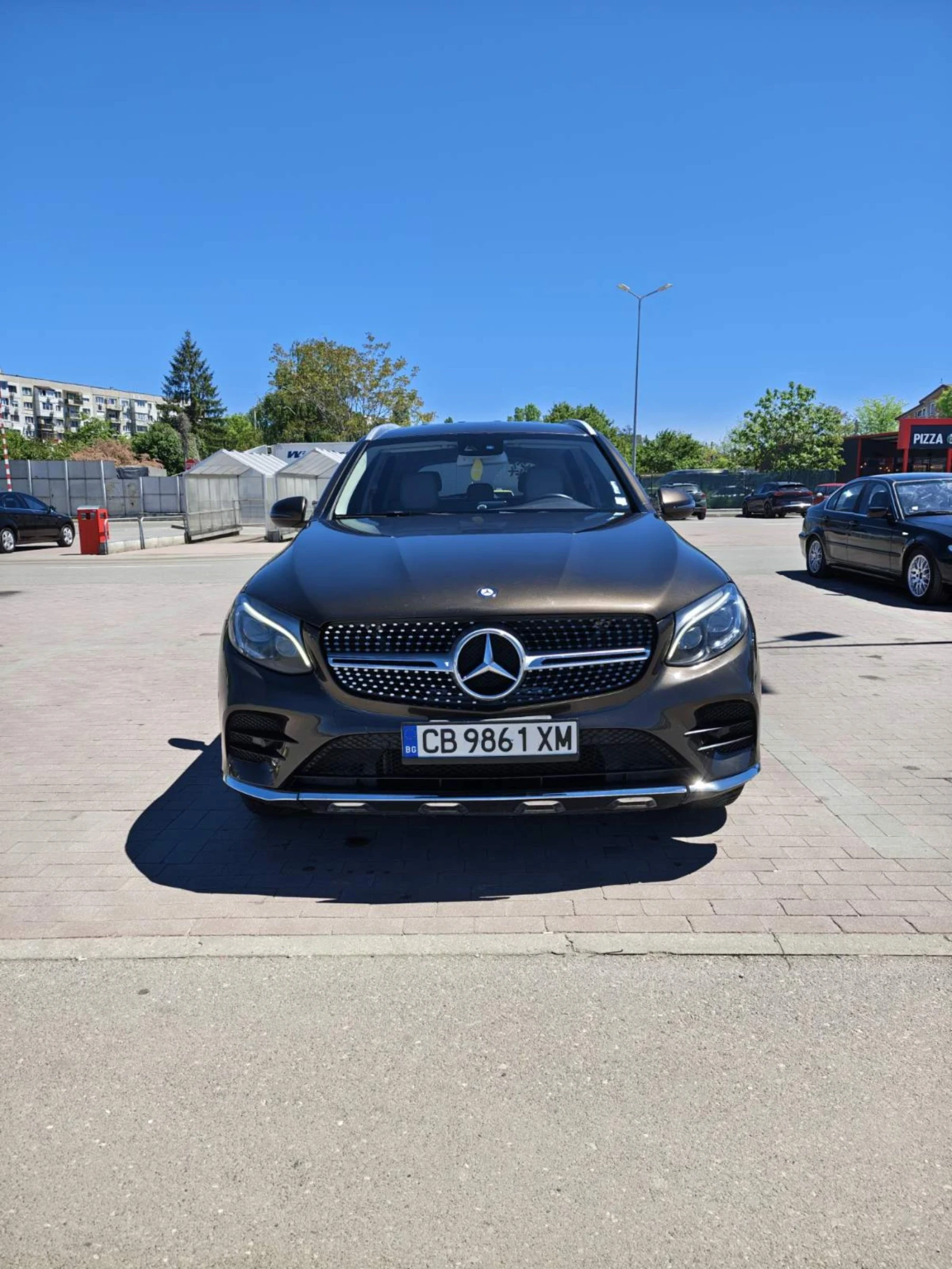 Mercedes-Benz GLC 250 4matic AMG, снимка 8 - Автомобили и джипове - 54407020
