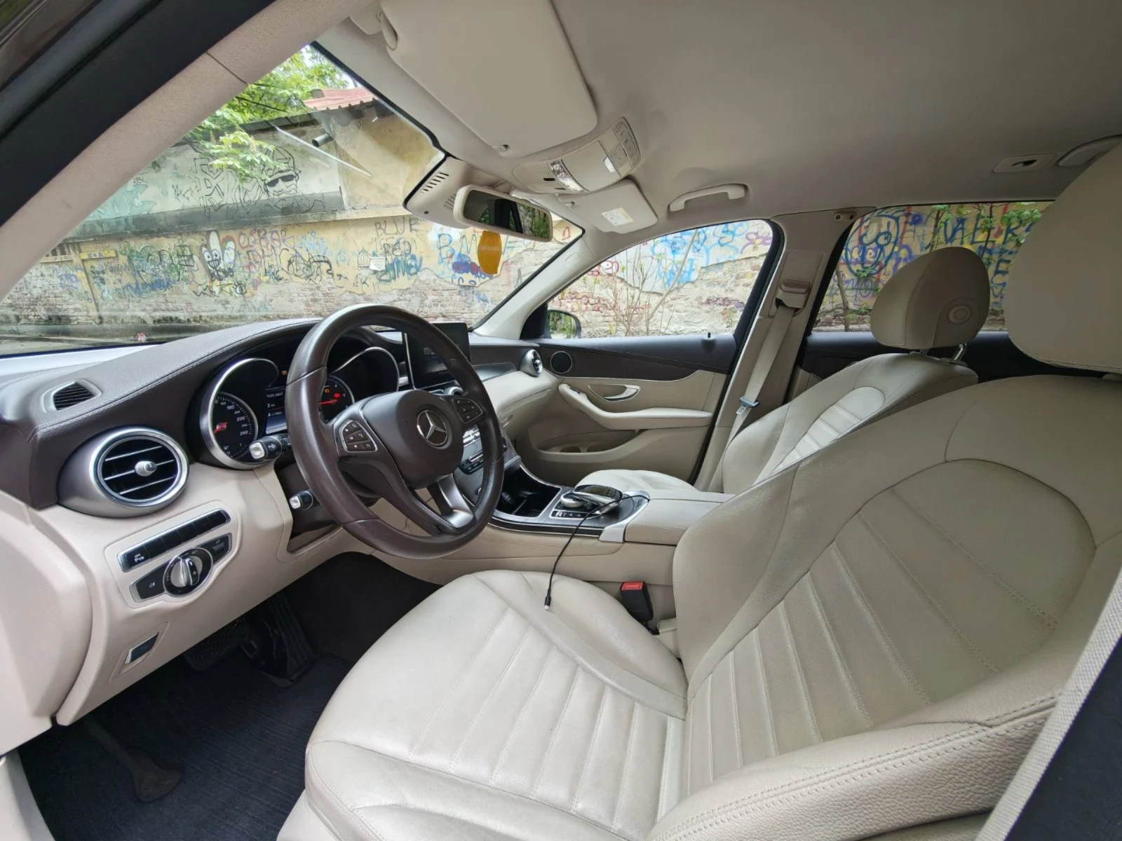 Mercedes-Benz GLC 250 4matic AMG, снимка 7 - Автомобили и джипове - 54407020