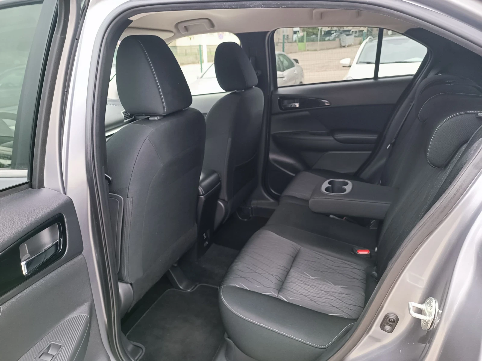 Mitsubishi Eclipse Cross 1.5�-163��-���������-�������-4�4-KEYLESS-NAVI | Mobile.bg � ����������� 10