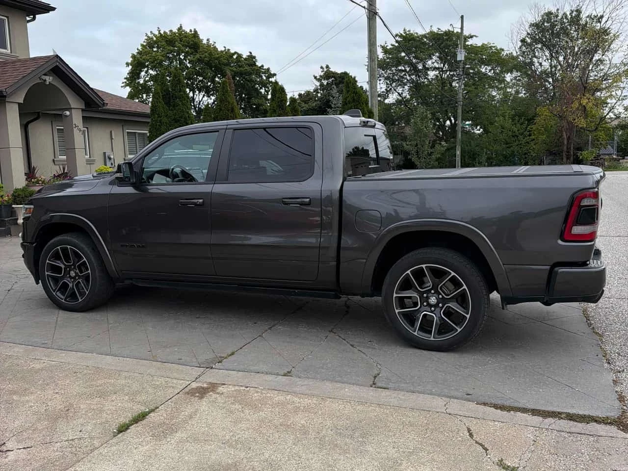 Dodge RAM 1500 * Limited * АВТОКРЕДИТ БЕЗ ПЪРВОНАЧАЛНА ВНОСКА, снимка 3 - Автомобили и джипове - 56213282
