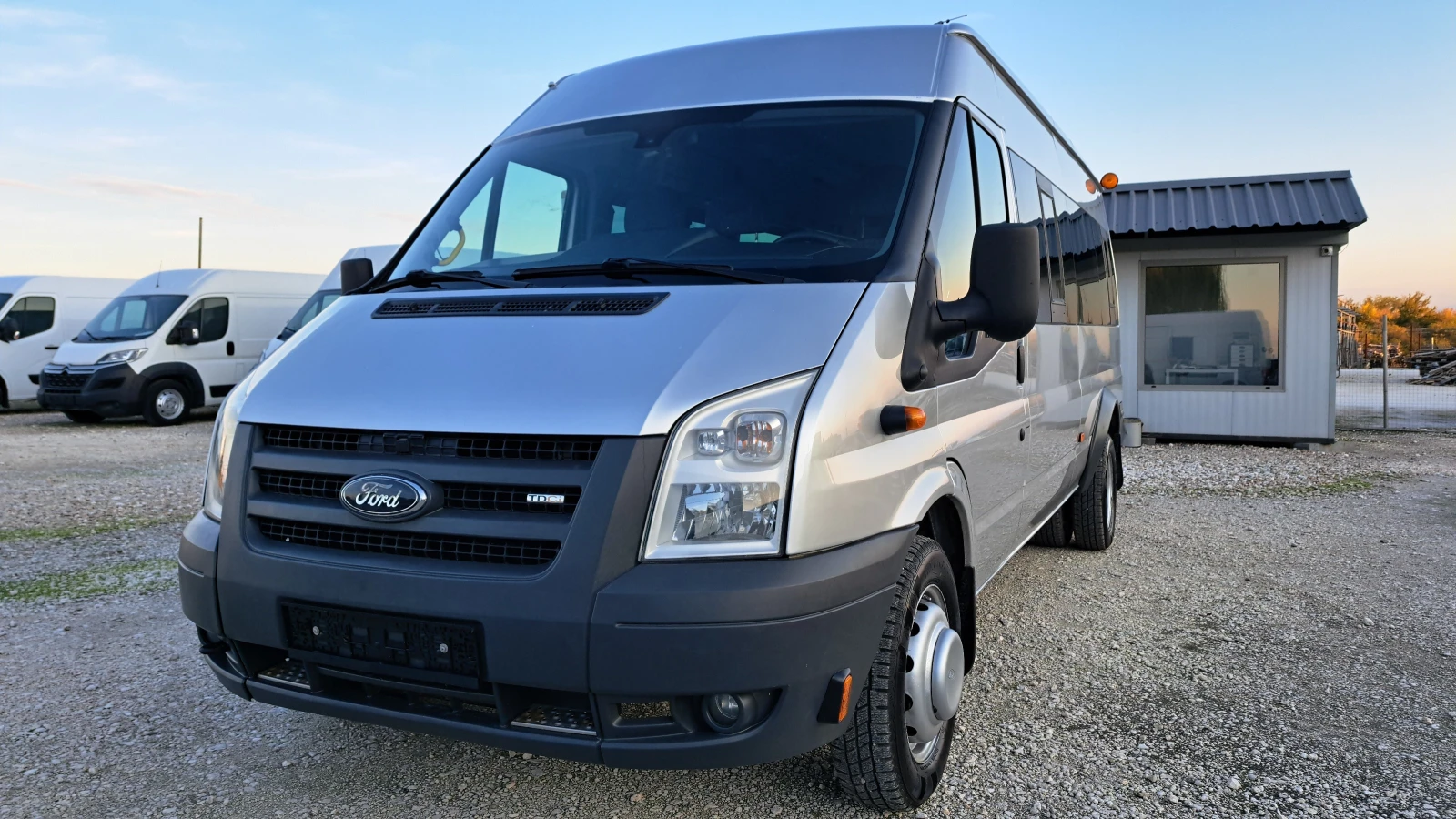 Ford Transit MAXI/ДО 3.5t-B КАТЕГОРИЯ/2.4TDI/9 МЕСТА/КЛИМАТИК, снимка 1