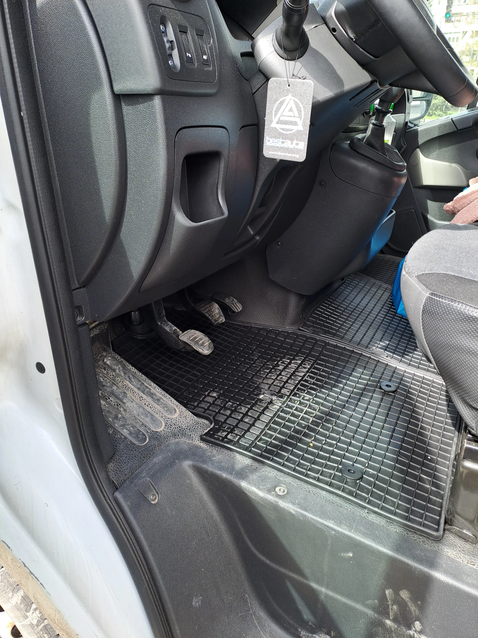 Renault Master 2.2 dci 125k.c - изображение 8