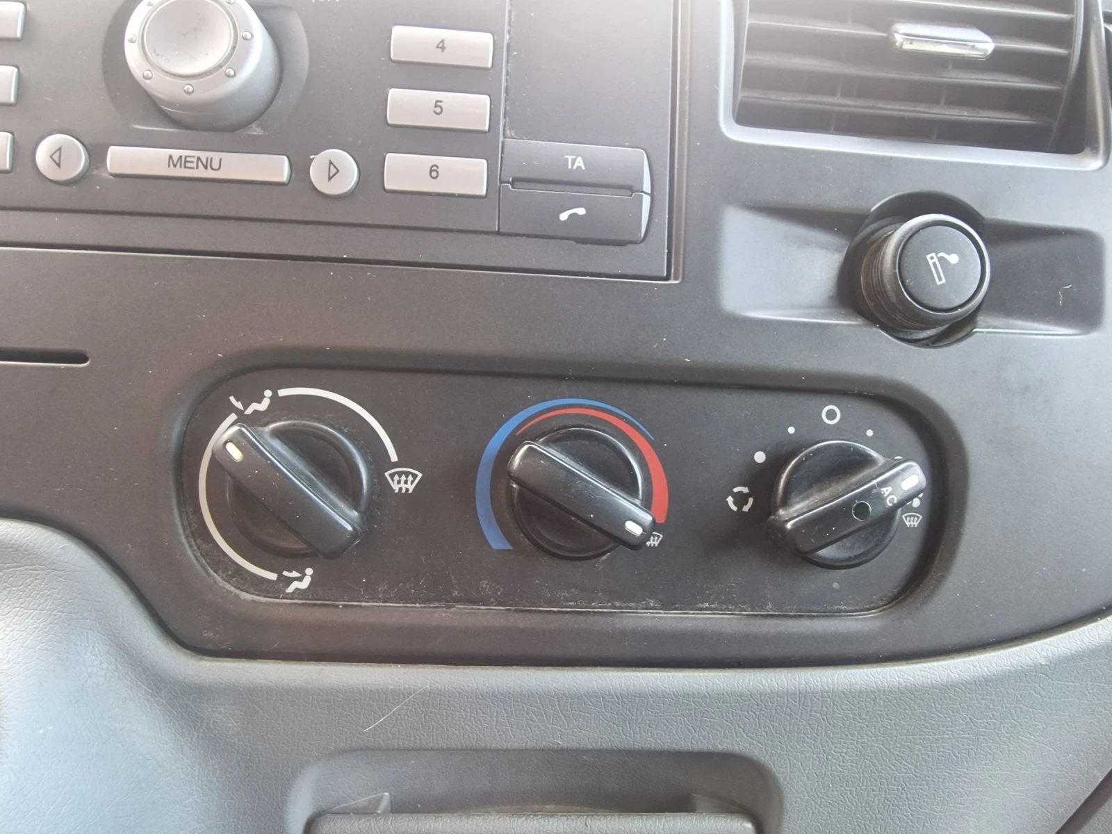 Ford Transit 2.2 cdti - изображение 9