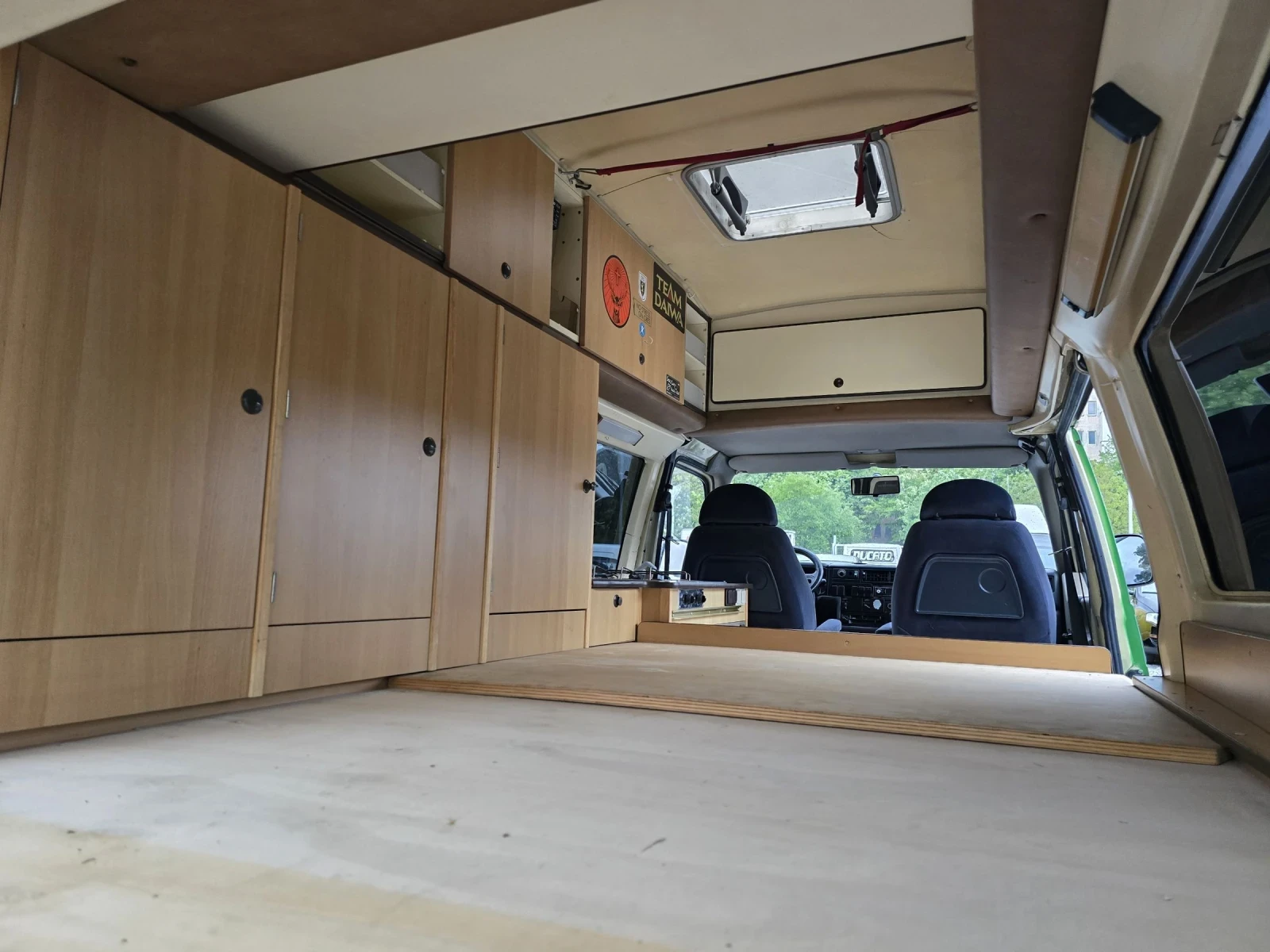 VW Transporter 2.5i КЕМПЕР 4Х4, снимка 13 - Бусове и автобуси - 54392977