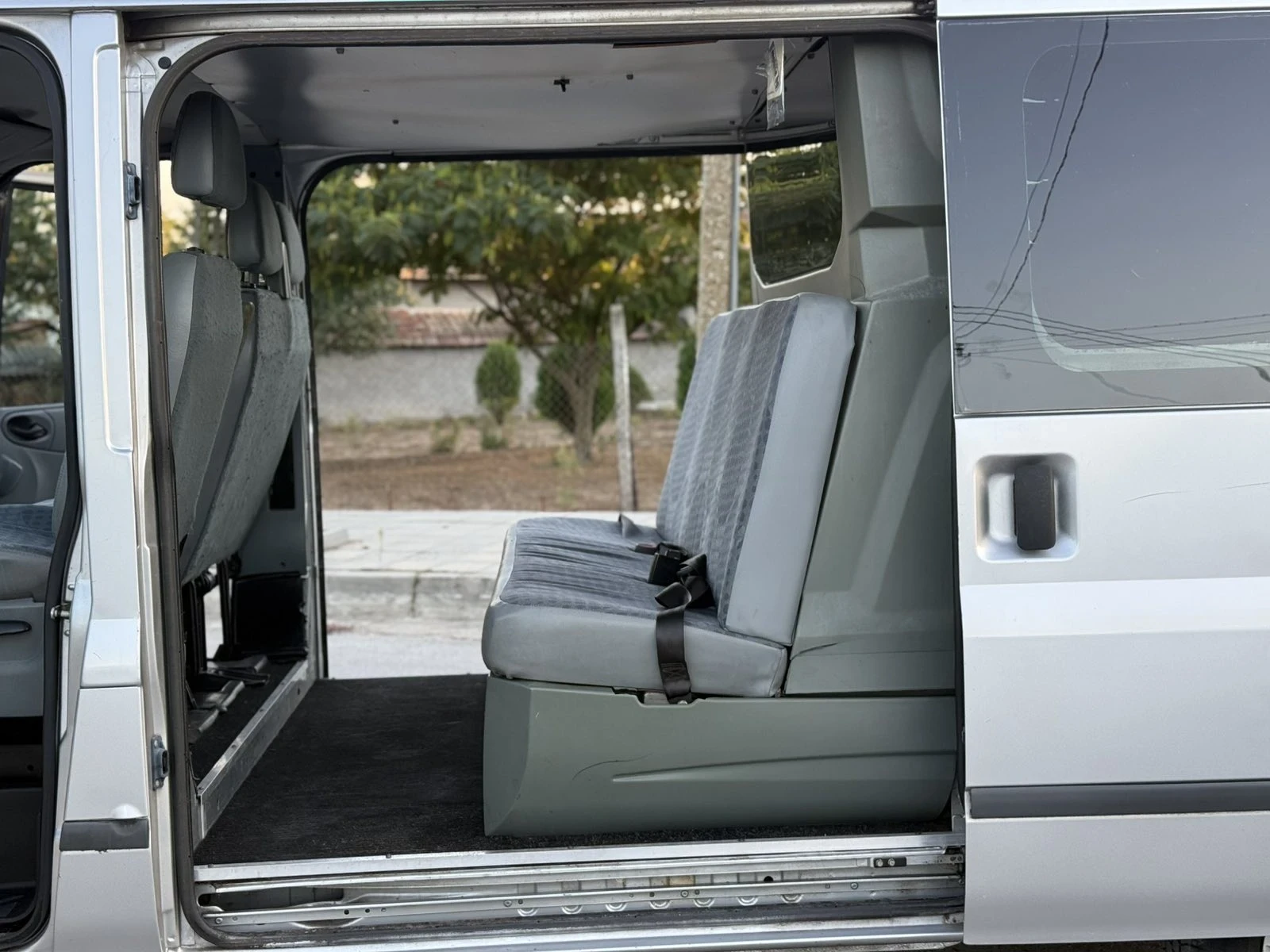Ford Transit 2.2 TDCI, снимка 11 - Бусове и автобуси - 56106212