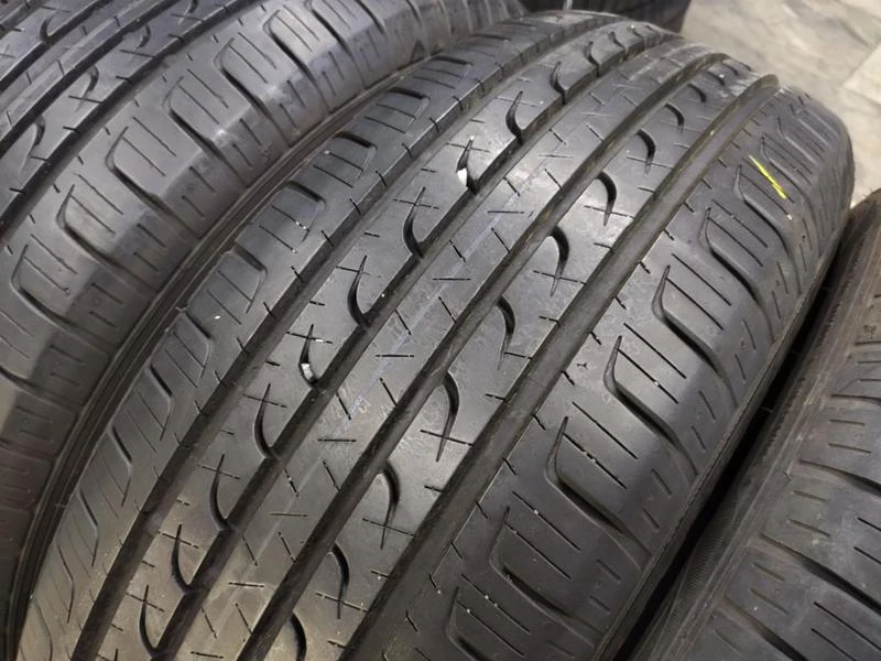 Гуми Летни 215/60R17, снимка 3 - Гуми и джанти - 33296261