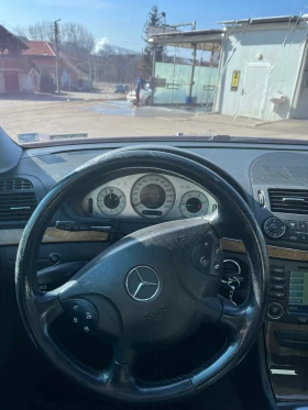 Mercedes-Benz E 320, снимка 8