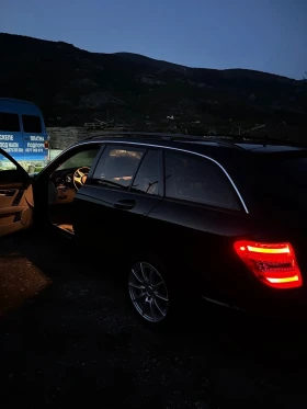 Mercedes-Benz C 220 Сменена верига/Ксенон/Бяла кожа/Много екстри - 14900 лв. - 51073426 17