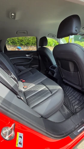 Audi E-Tron Sportback 55 - 77900 лв. - 81238126 12
